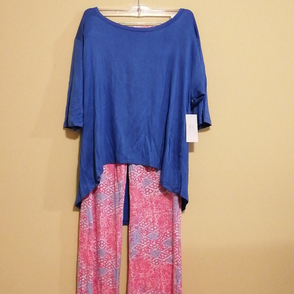 NWT ,Lissome Loungewear -Ladies 2 pieces  ,Size Small